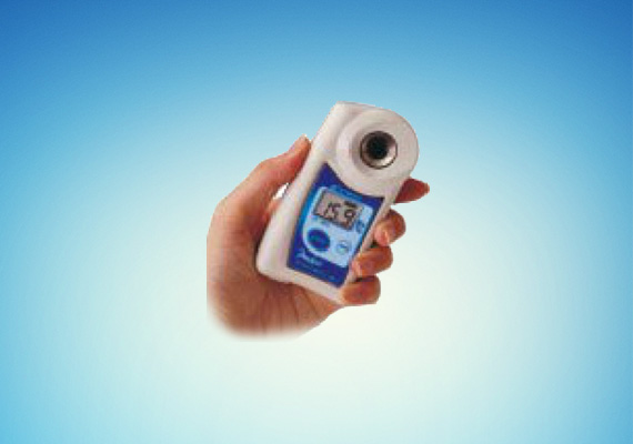 Refractometer